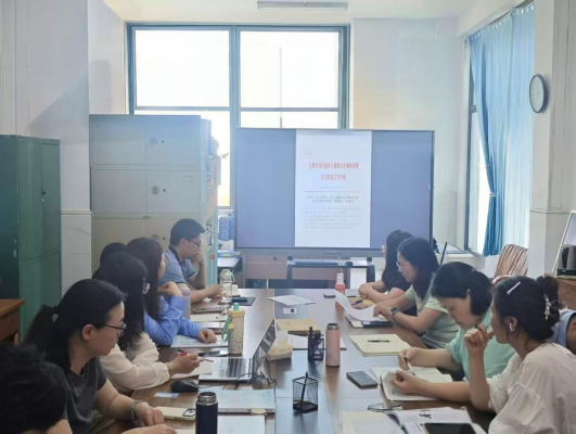智能信息学院党支部召开校级“两优一先”评选会议